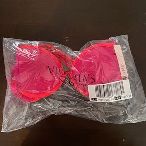 Victoria’s Secret Hot Pink Bathing Suit Top 32A